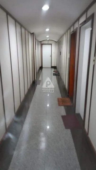 Sala Comercial de frete a Praça Saenz Pena. - Foto 3