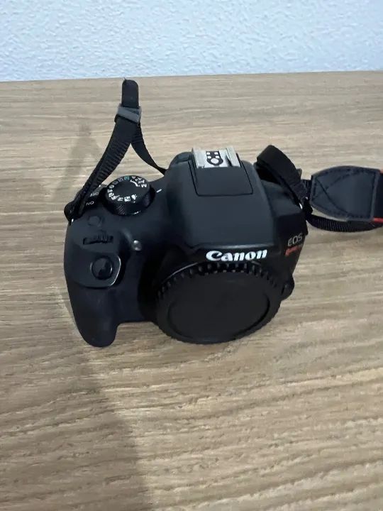 Kit completo Câmera fotográfica Cânon T6 + 2 lentes e  flash