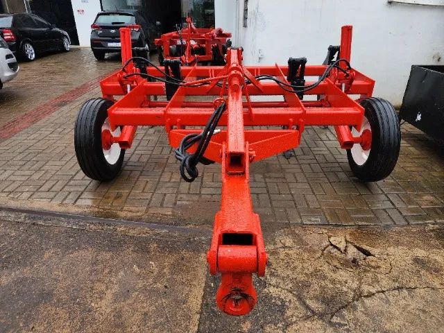 Subsolador de Arrasto Jan Jumbo Matic 5 Hastes com Desarme, Ano 2004 - Foto 2