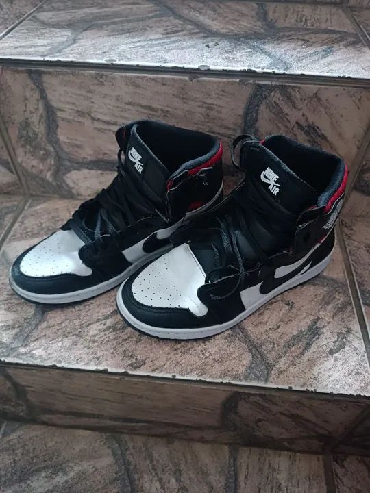 Tênis Nike Air Jordan 1