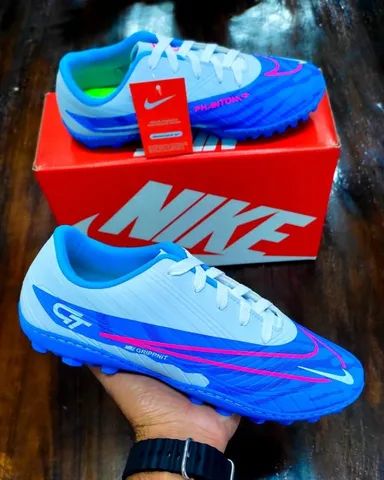 Chuteira Nike Society