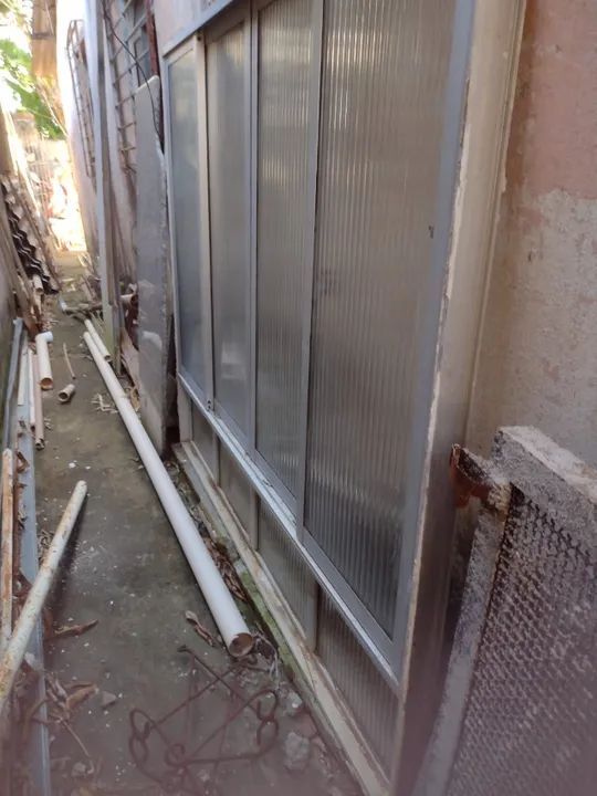 Vendo 01 Janela e 01 Porta em aluminio no precinho pra vender logo! - Foto 4