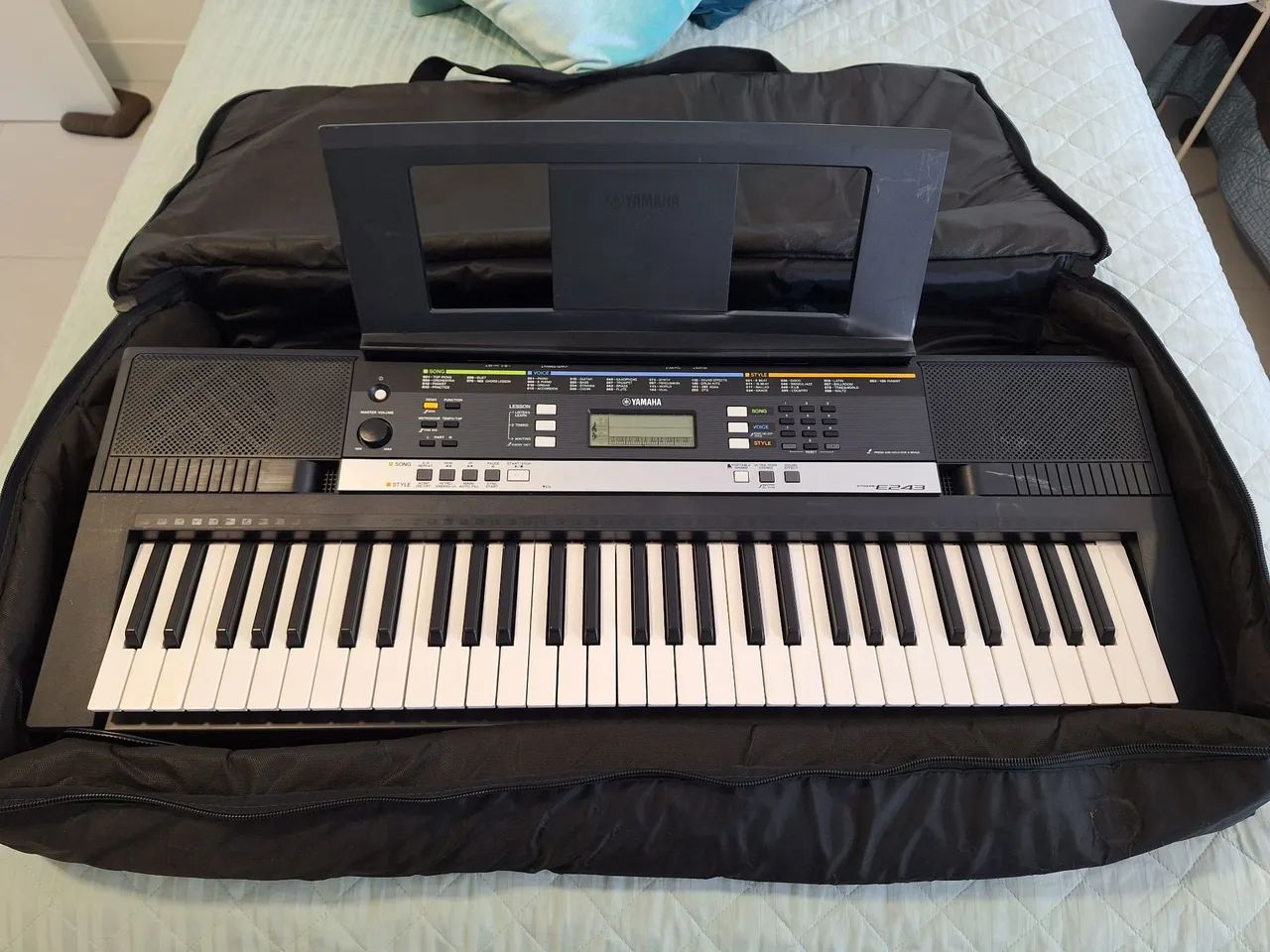Teclado Yamaha E243 - Foto 2