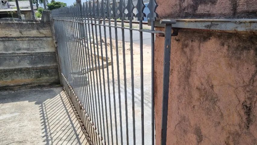 Portão de ferro maciço 438561953421742081