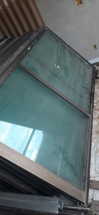 Portas de alumínio com Vidro Temperado