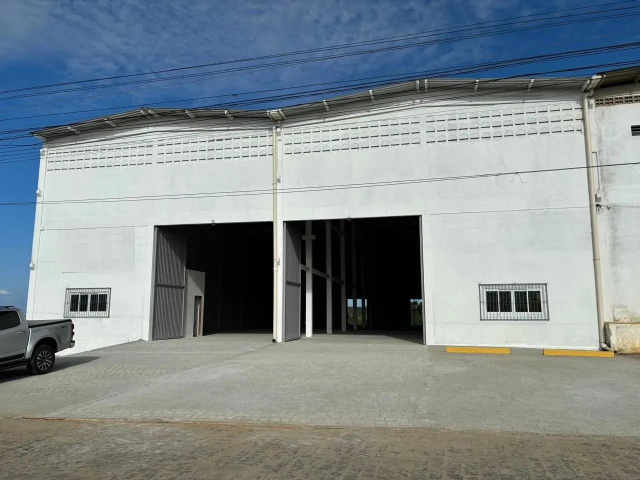 ALUGO - GALPÃO NOVINHO - 1200 M² - ACESSO A BR 101 - CONDE