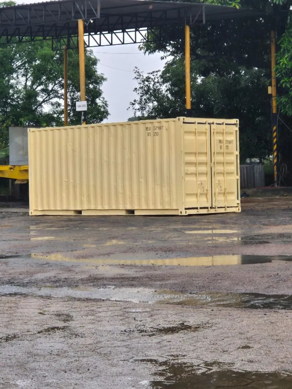 container de 40 E 20 PES pés usados em bom estado 