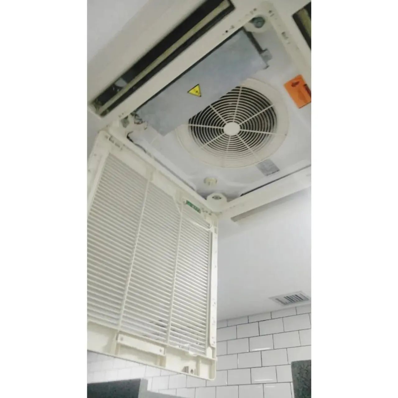 Limpeza e higienização de equipamentos de ar condicionado  - Foto 2