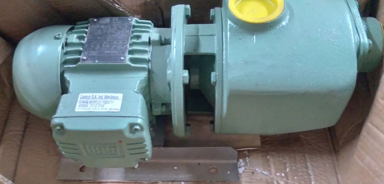 Three-phase booster pump
