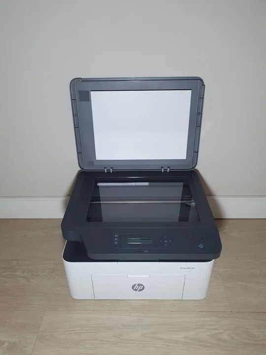 Impressora Multifuncional HP Laser MFP 135w - Preto e Branco Monocromática WI-FI e USB - Foto 3