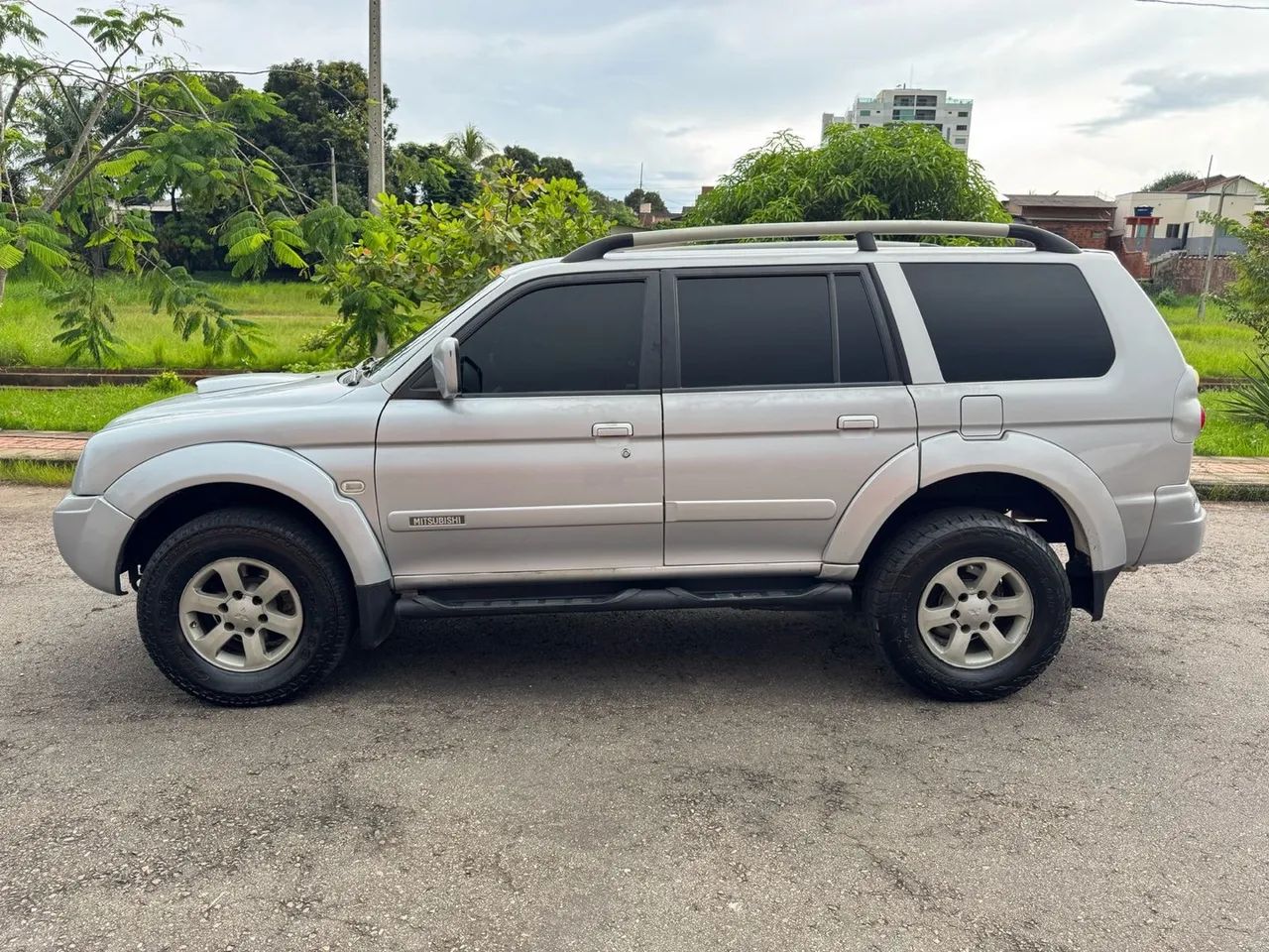 PAJERO SPORT HPE 2.5 4X4 DIESEL AUT. - Foto 5