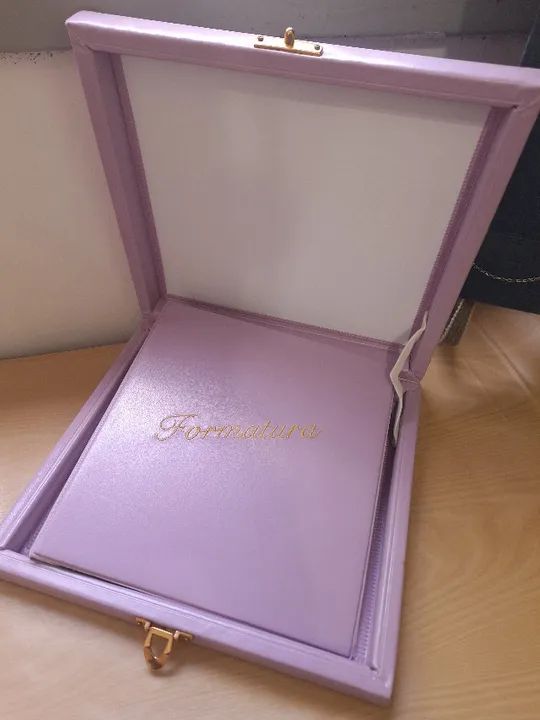 Álbum de Fotos Formatura lilás 15x21 com estojo/maleta p/ 20 Fotos - Foto 2