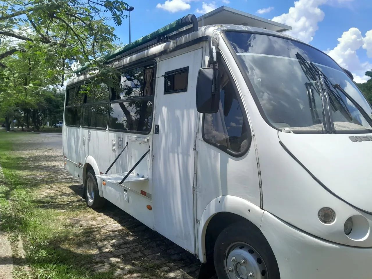 Vende-se Motorhome micro ônibus 7 lugares.I - Foto 3