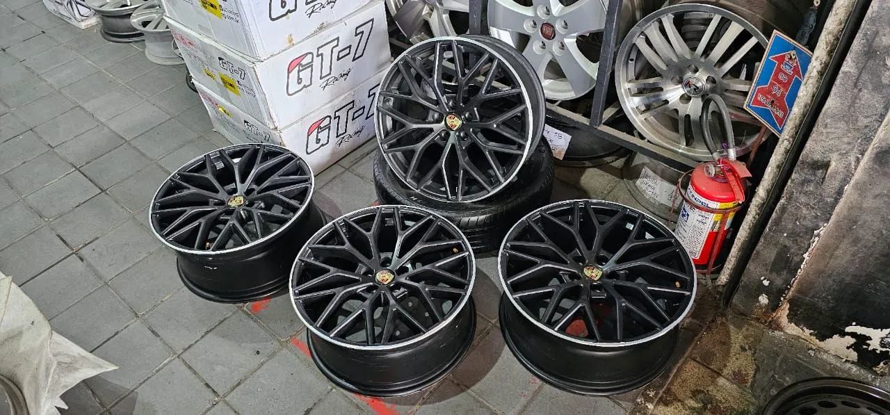 Rodas Porsche 18 polegadas furação 5x105  - Foto 8