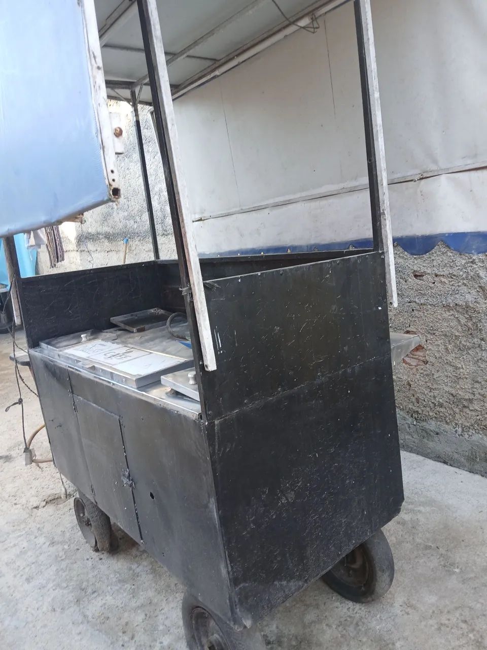 Carrinho de lanches completo com toldo - Foto 2