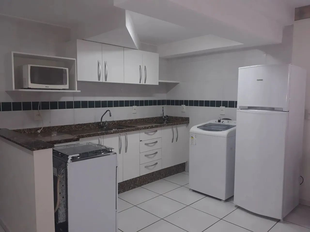 Apartamento Mobiliado de 2 Dormitórios no Bairro Centro de Blumenau - Foto 5