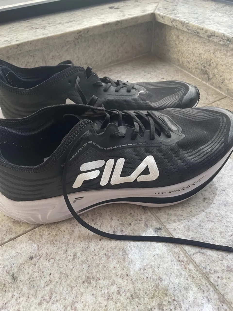 Tênis Fila Racer Carbon (c/ Placa de Carbono) - TAM: 44