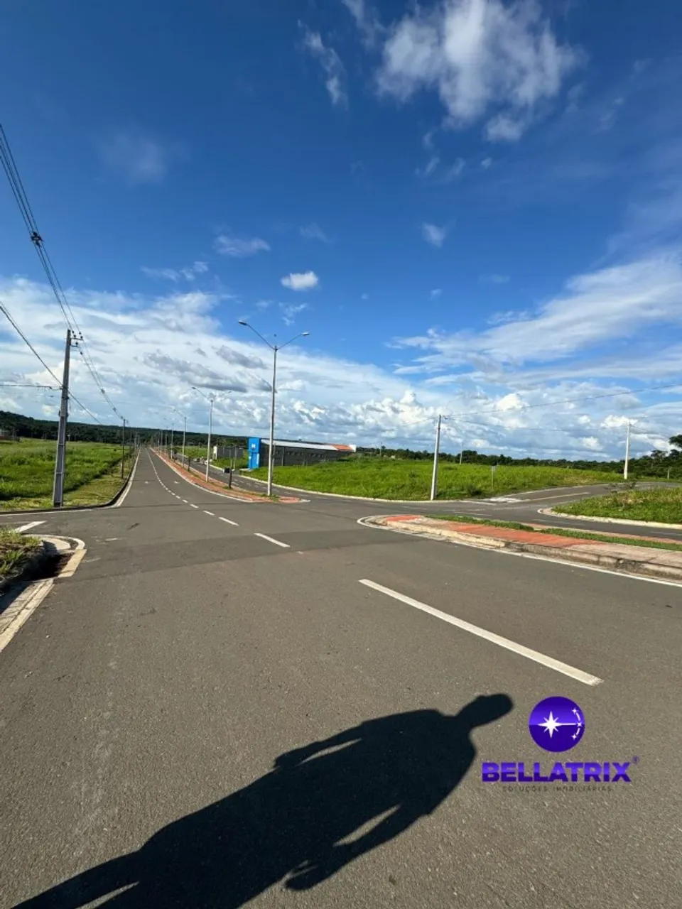 LOTE COMERCIAL Á VENDA- VILA IMPERIAL