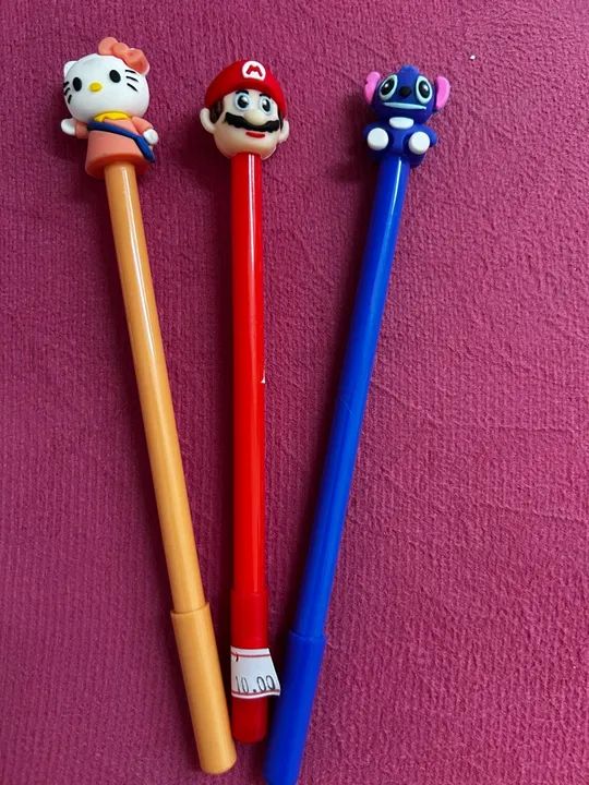 Canetas com personagens infantis