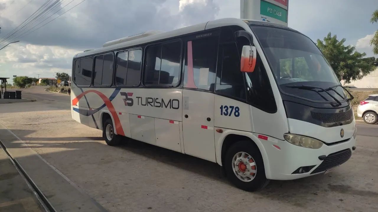 Vendo Micro-ônibus Marcopolo