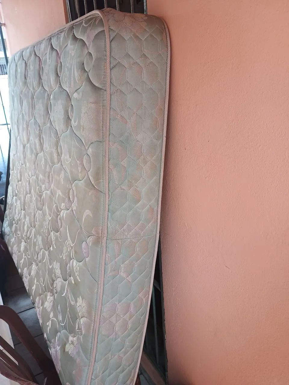 Colchão de casal em ótimo estado - Foto 4