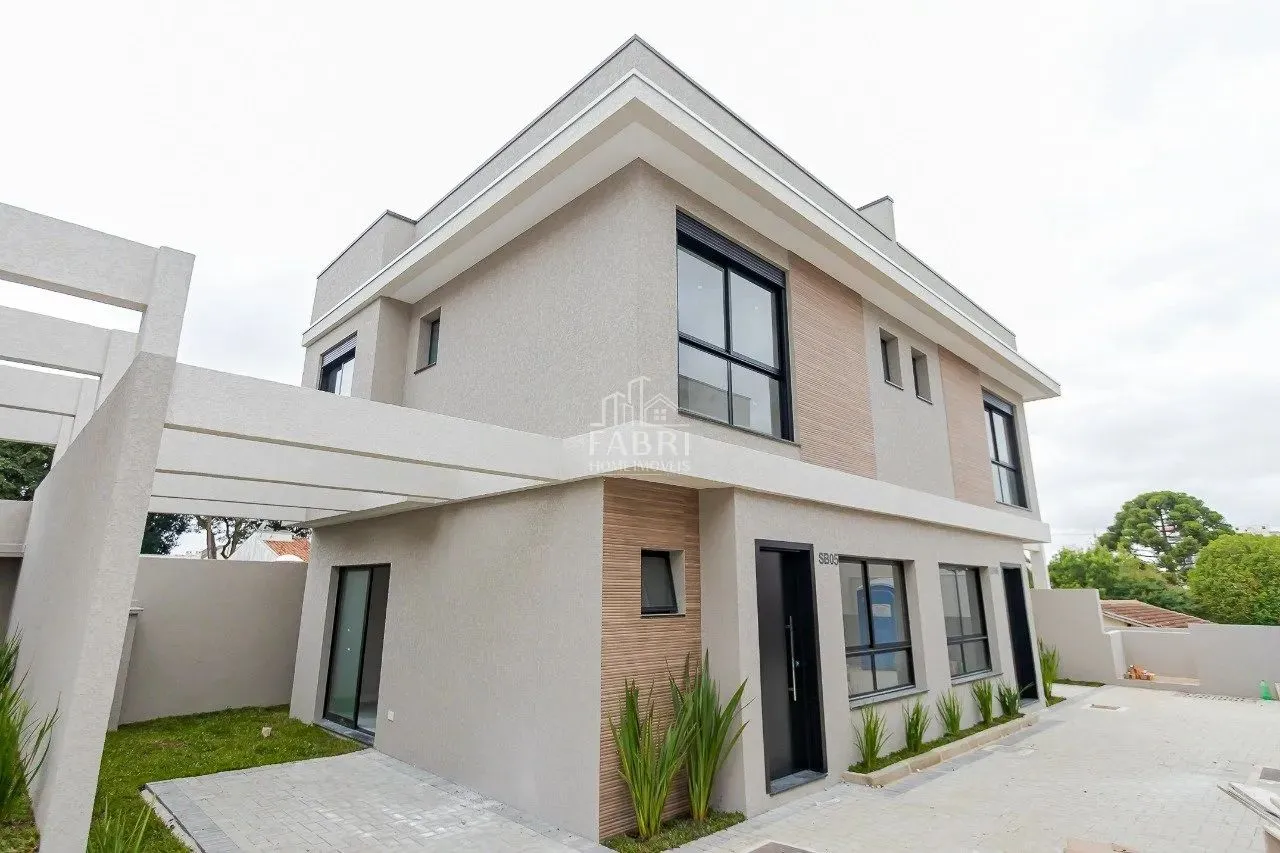SOBRADO NOVO A VENDA NO BOA VISTA