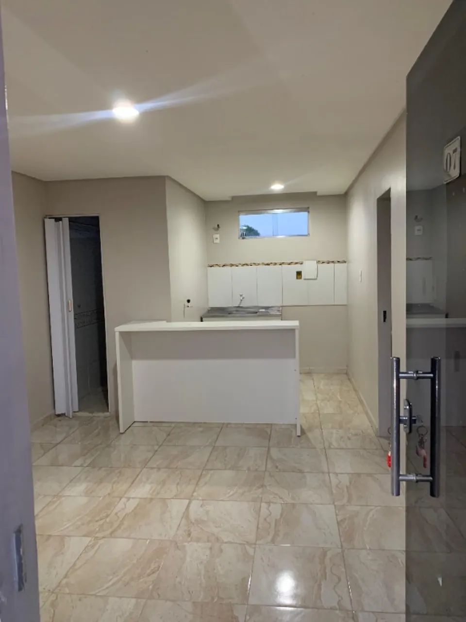 Aluga-se Apartamento de 2 quartos e 2 banheiros próximo ao Manoa (Zona Norte)) - Foto 3