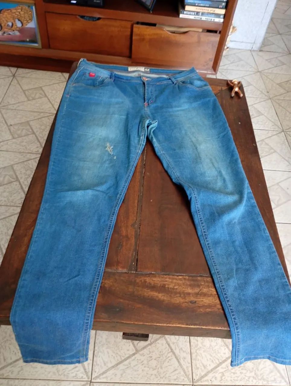 Calça  da . OPÇÃO 44..de elastano