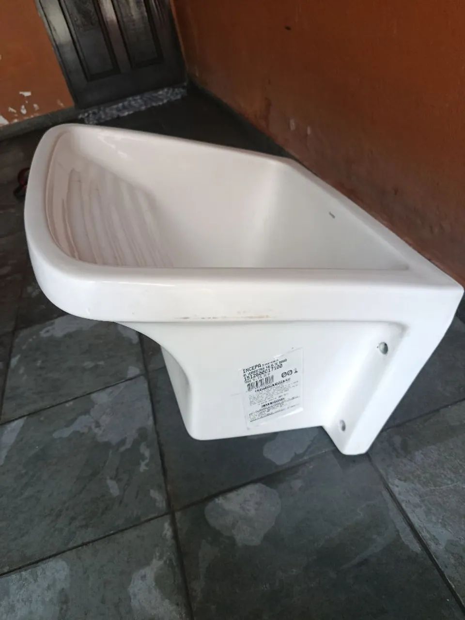 Tanque de louça incepa 26 litros praticamente novo - Foto 2