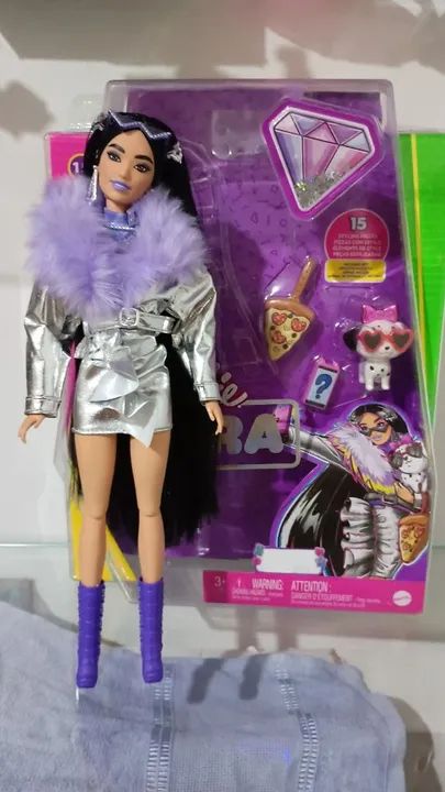Boneca Barbie Extra 
