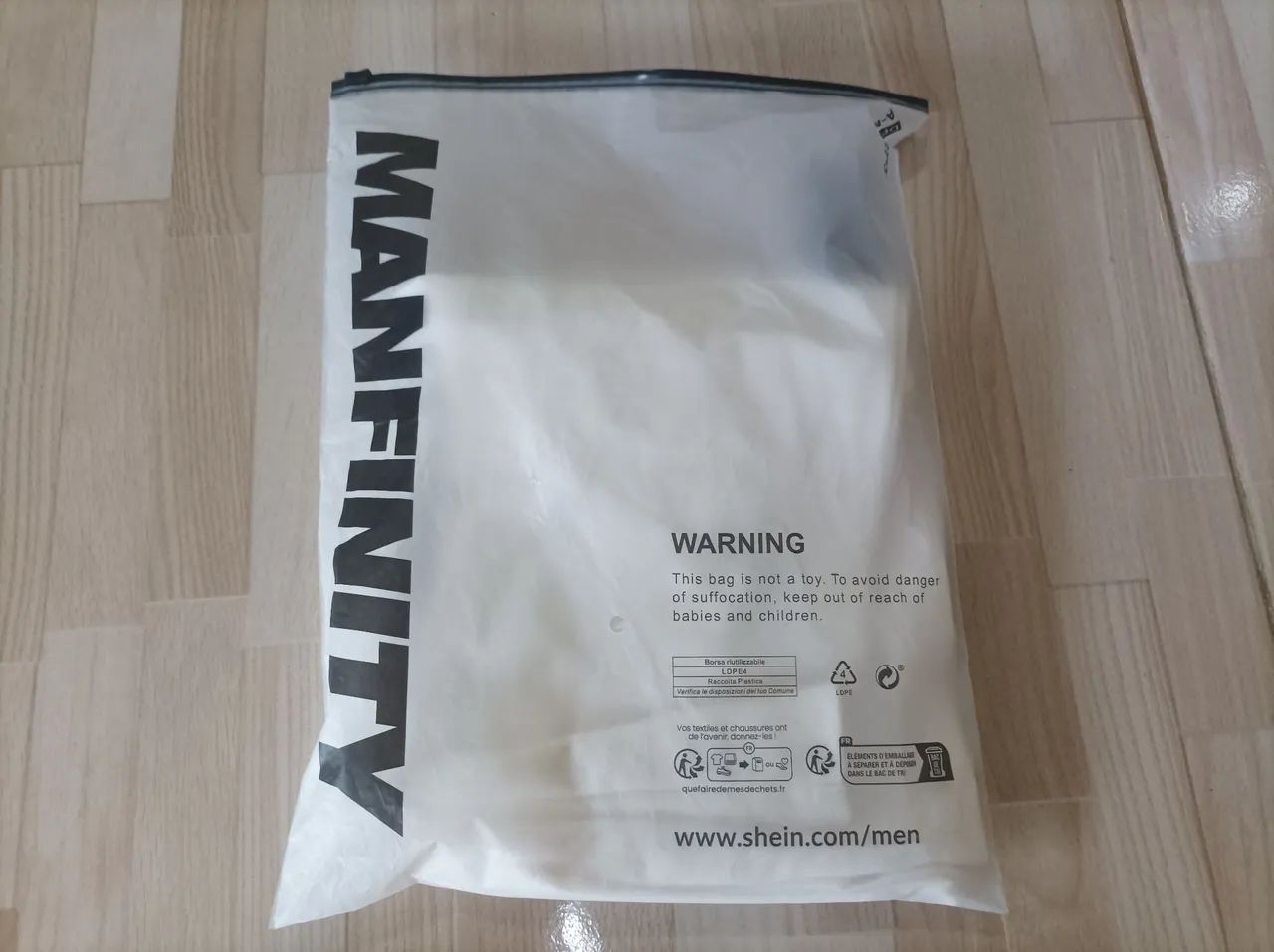 Camiseta capuz off white  - Foto 4