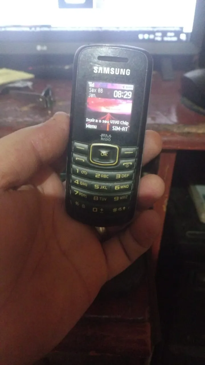 celular Samsung 1086