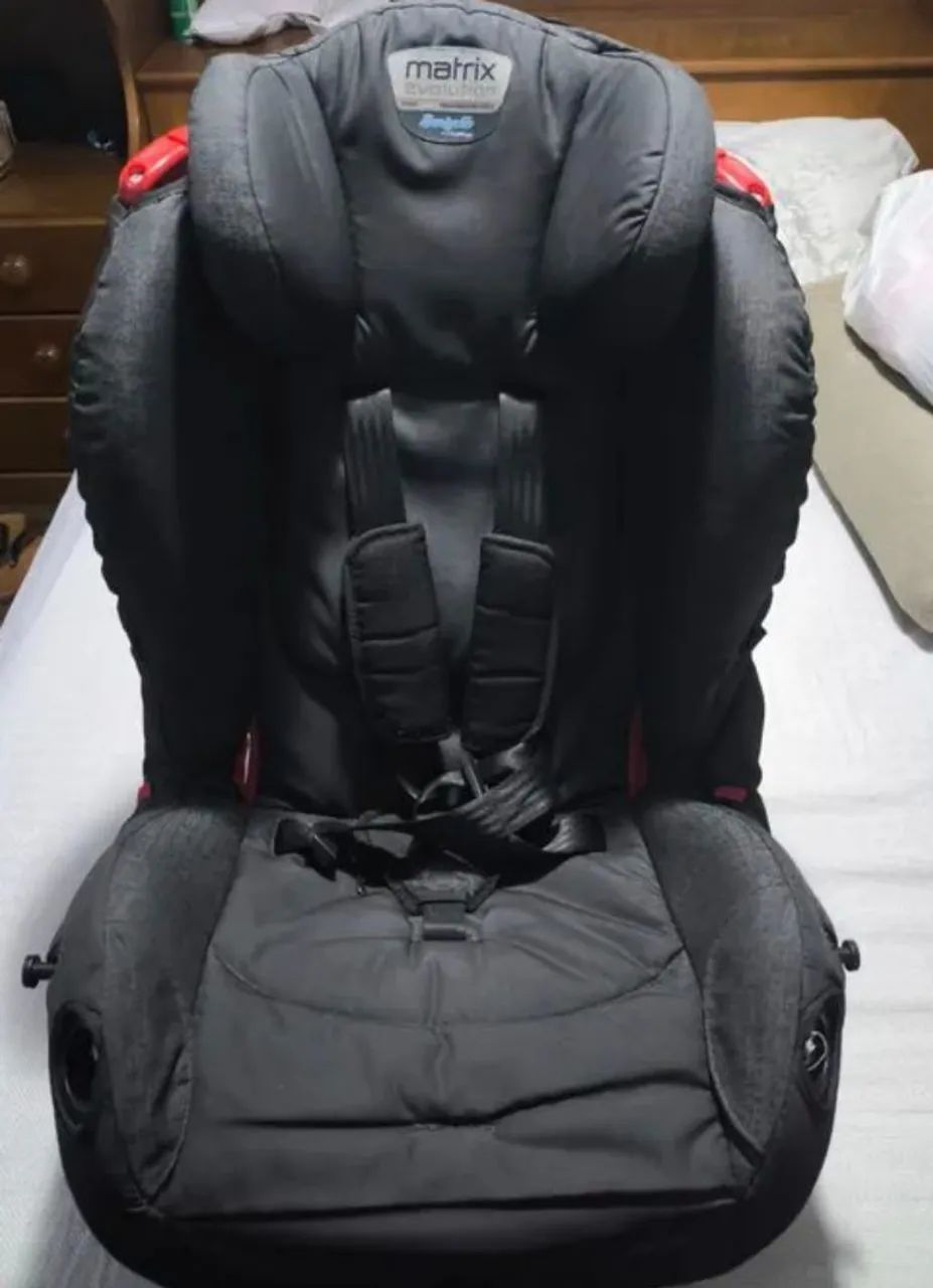 Cadeira infantil para carro Burigotto Matrix Evolution mesclado negro<br>Segurança e conforto - Foto 4