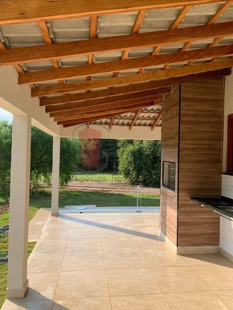 Casa de campo em condomínio fechado no bairro Ninho Verde I, Porangaba