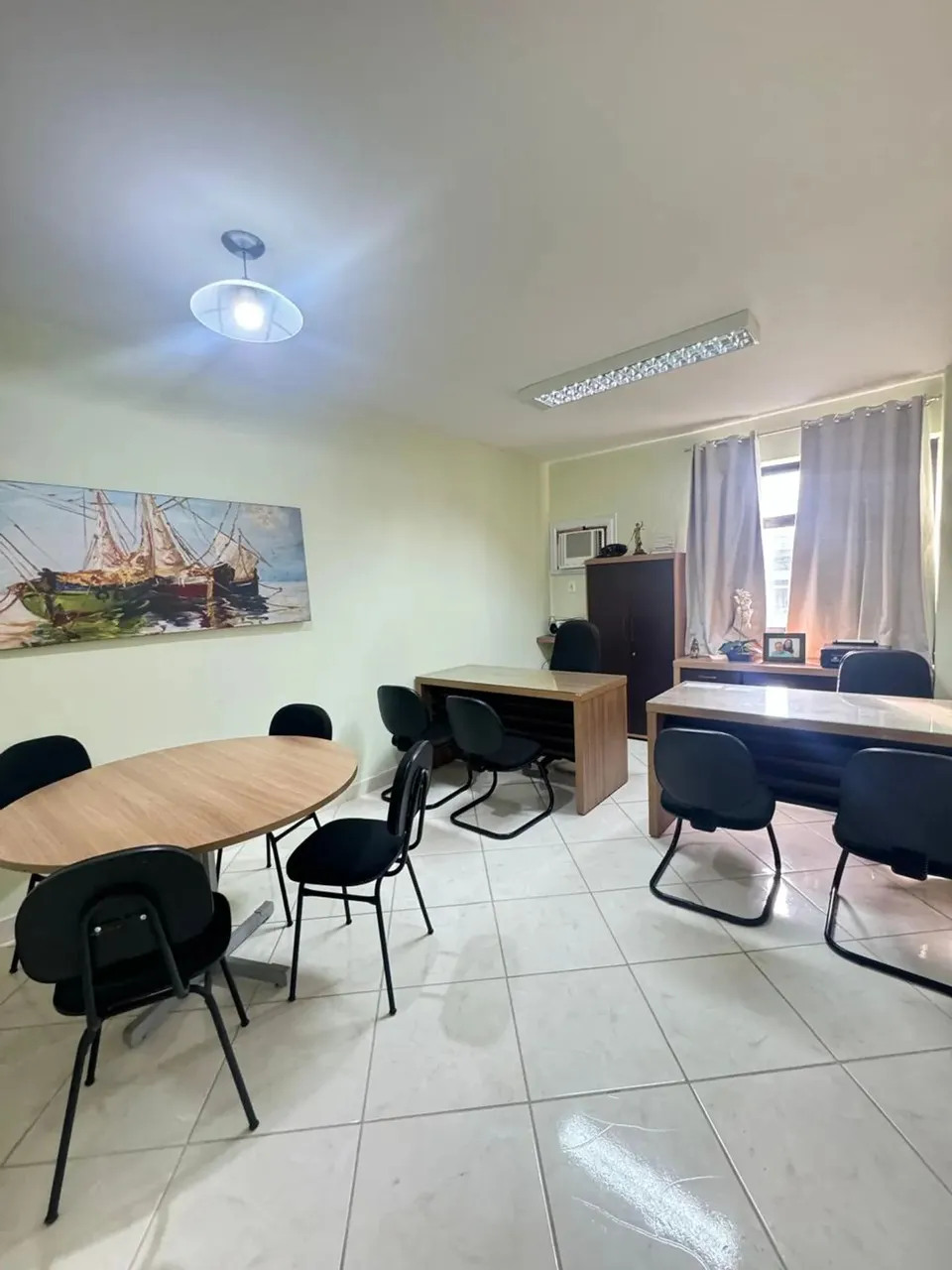 Consultório para venda possui 30 metros quadrados em Centro - Guarapari - ES