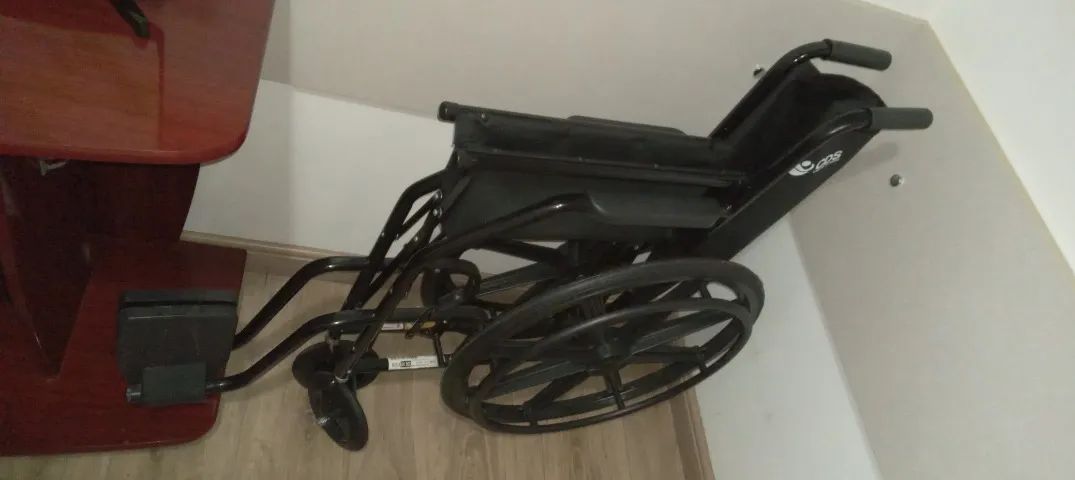 Cadeira de rodas  - Foto 4