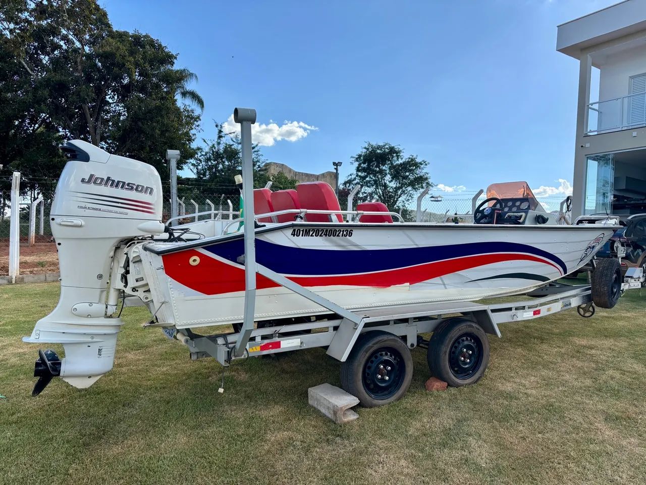 Lancha metalglass MG 19