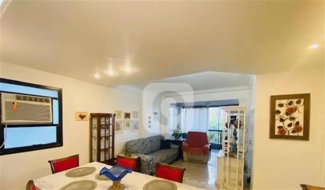 EXCELENTE APARTAMENTO FROTAL MAR