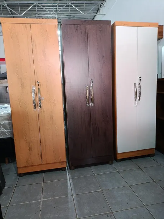 Armários novos 100% MDF, com chave e pés.