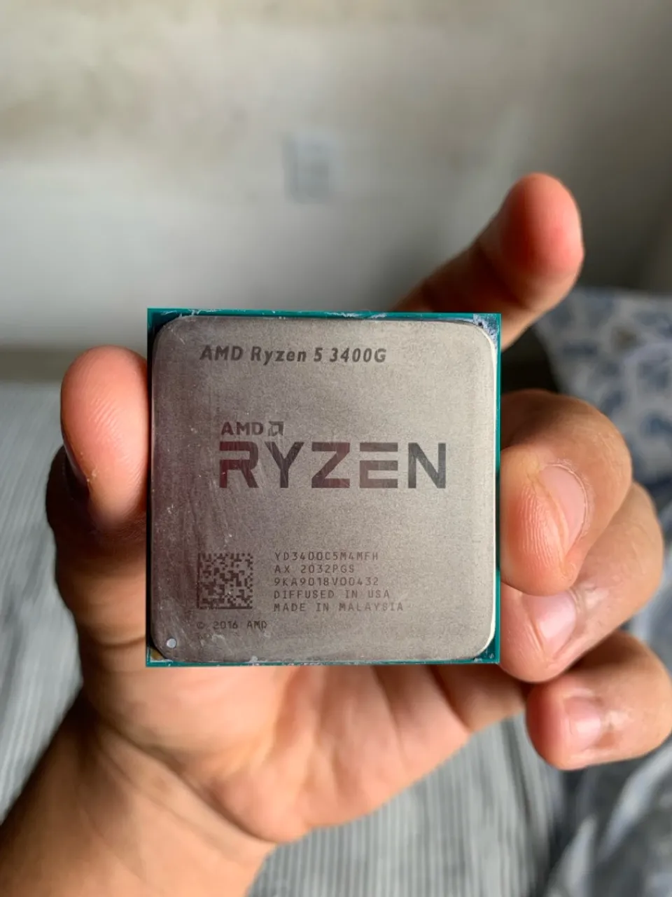 Ryzen 5 3400g em perfeito estado 