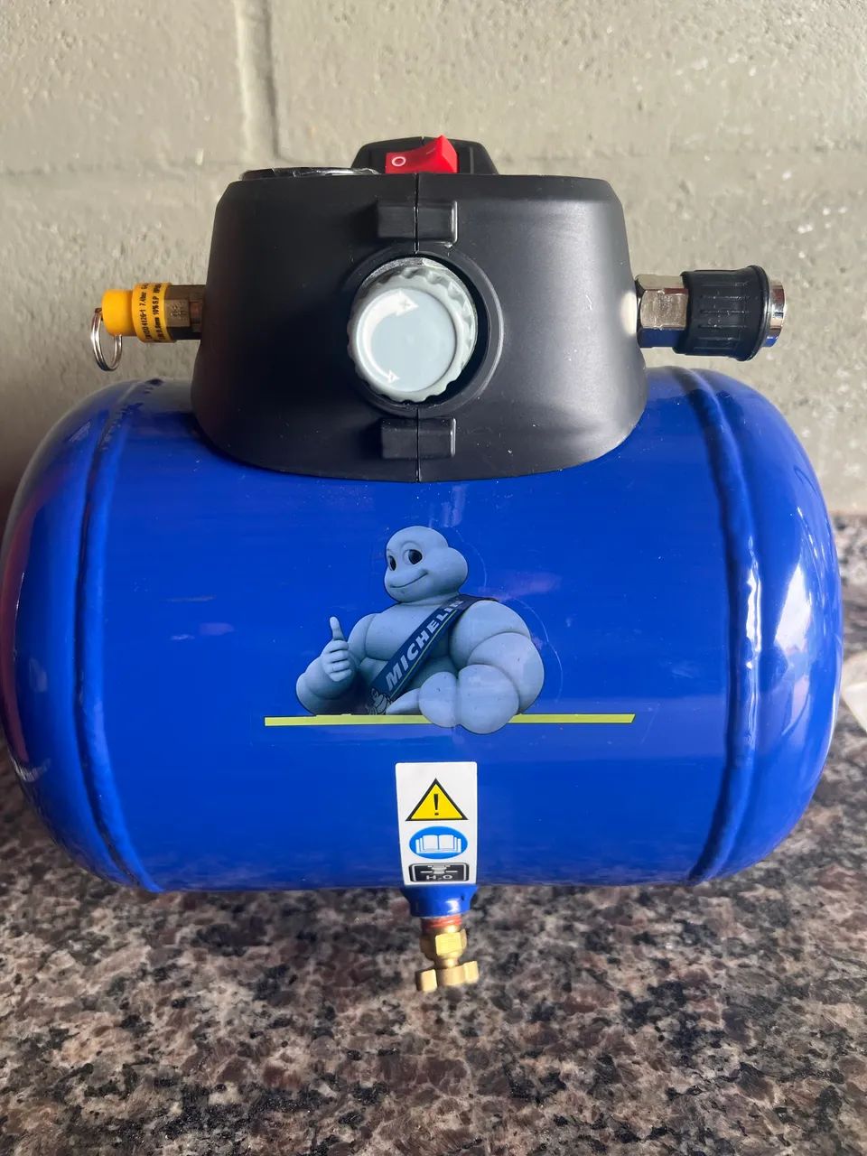 Compressor de Ar MBL 6 MICHELIN (HOBBY)