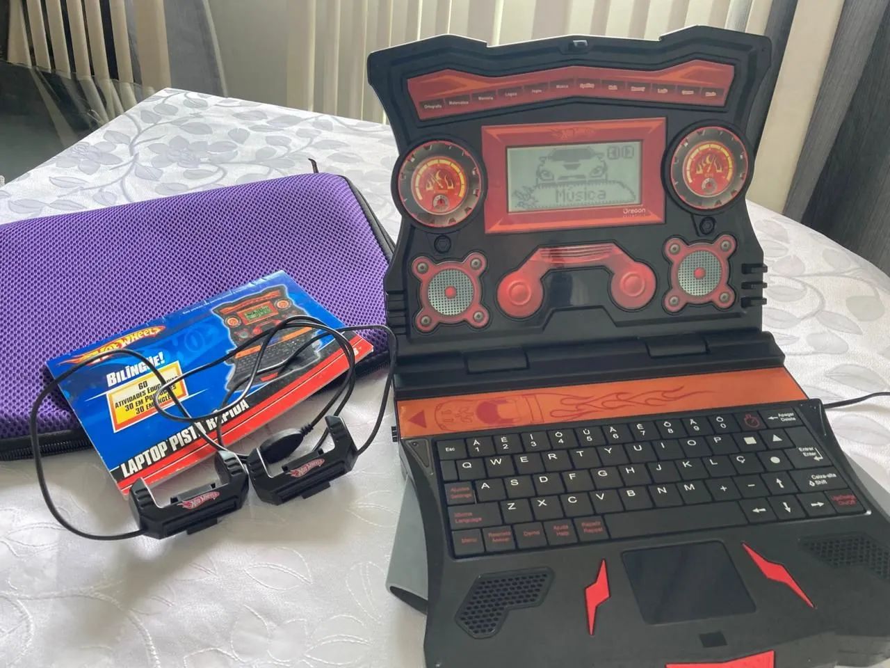 Laptop Hot Wheels Racing Development - Bilingue - Foto 2