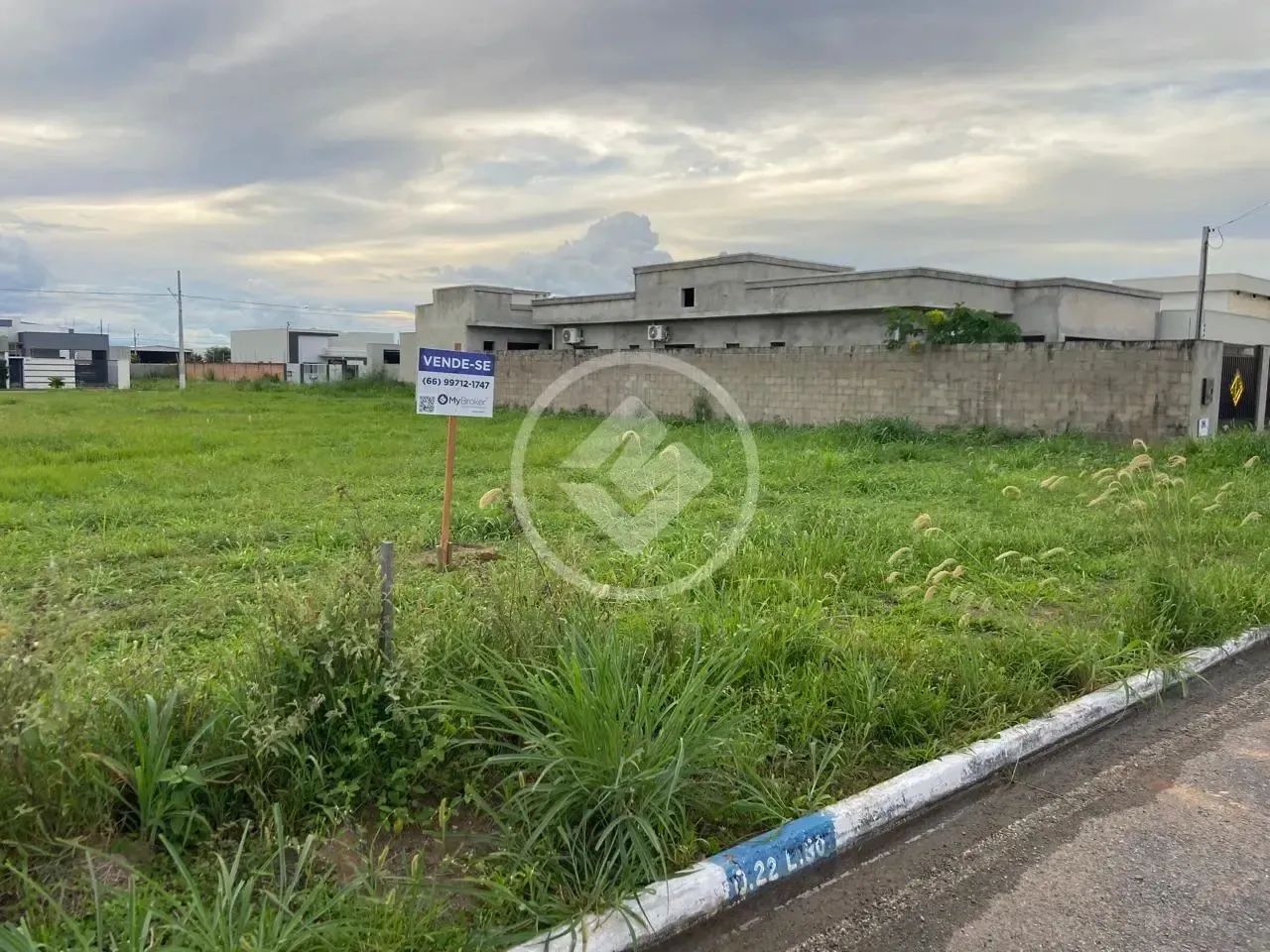 LOTE 360 M² RESIDENCIAL PARIS SINOP-MT codigo: 112702