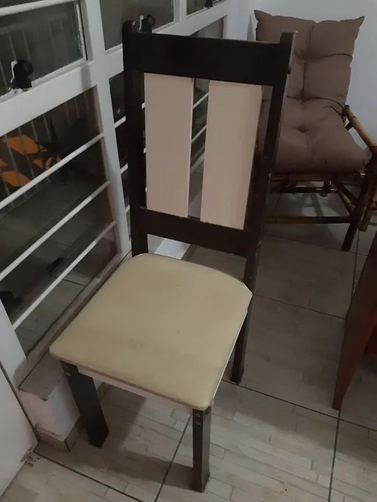 Cadeira de Jantar Madeira e Estofado - Foto 3