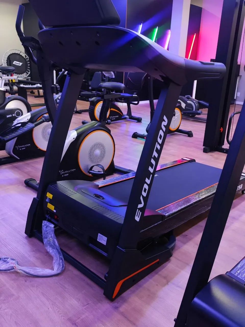 Esteira Evolution EVO3750 - Foto 4