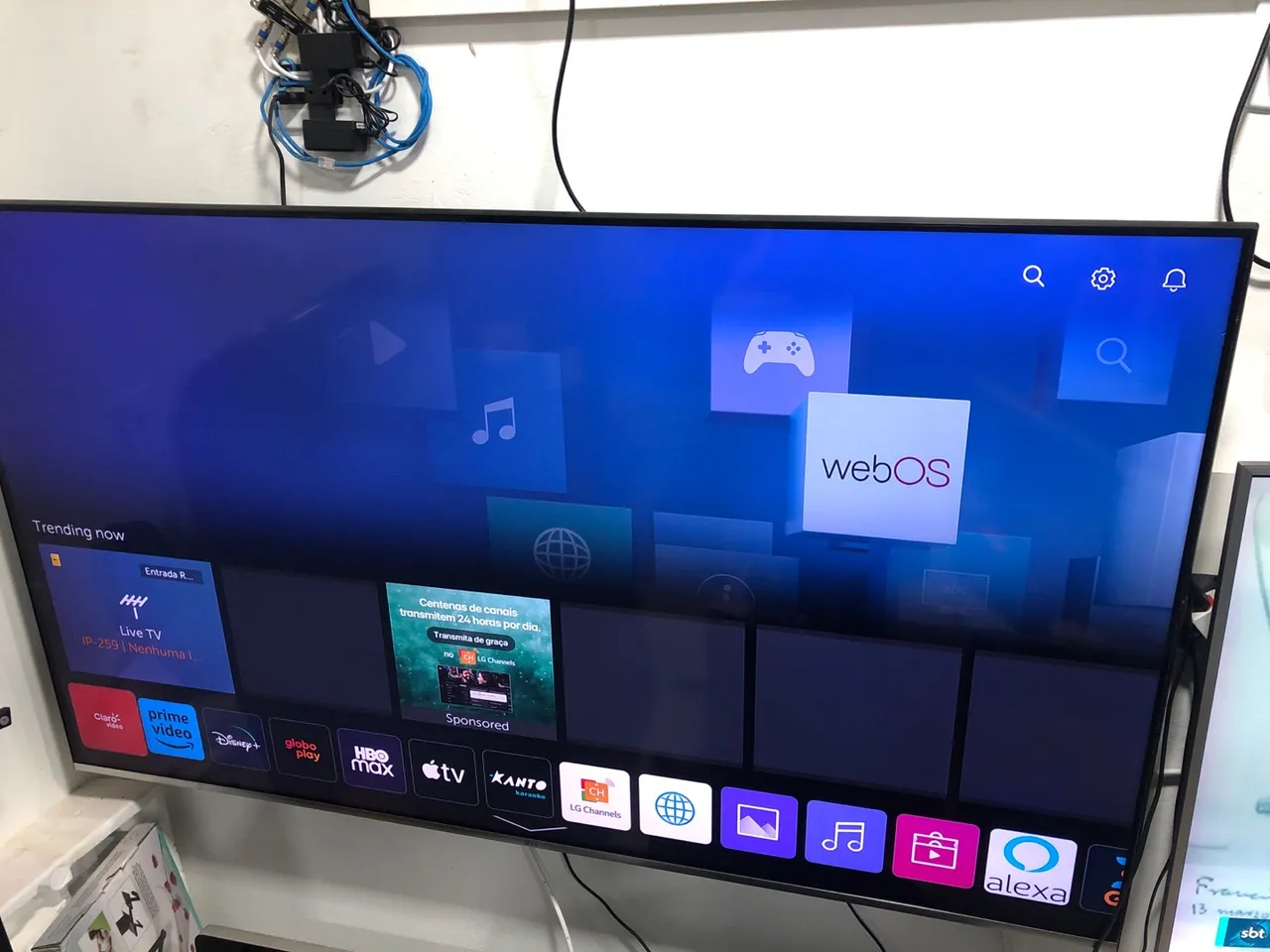 TV 65 polegadas LG com Alexa e Magic Movie