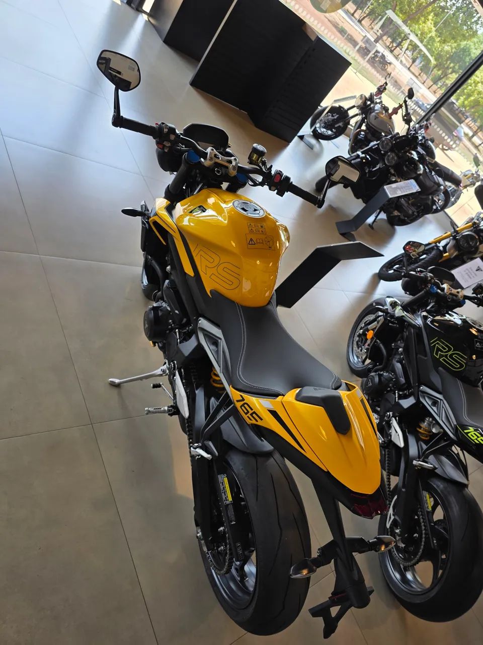 Street Triple 765 RS 0km - Foto 5