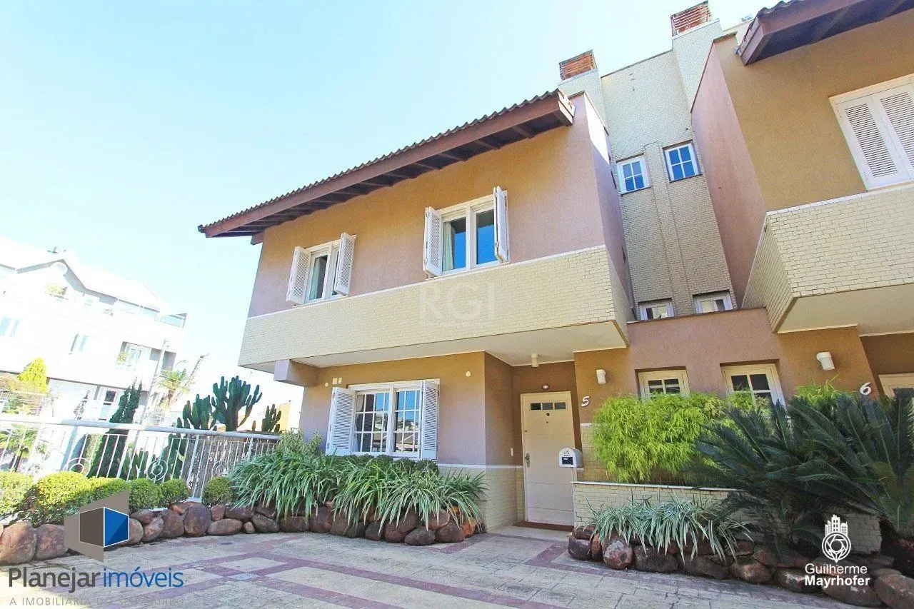 Casa Condominio para Venda - 380m², 2 dormitórios, sendo 2 suites, 3 vagas - Chácara das P