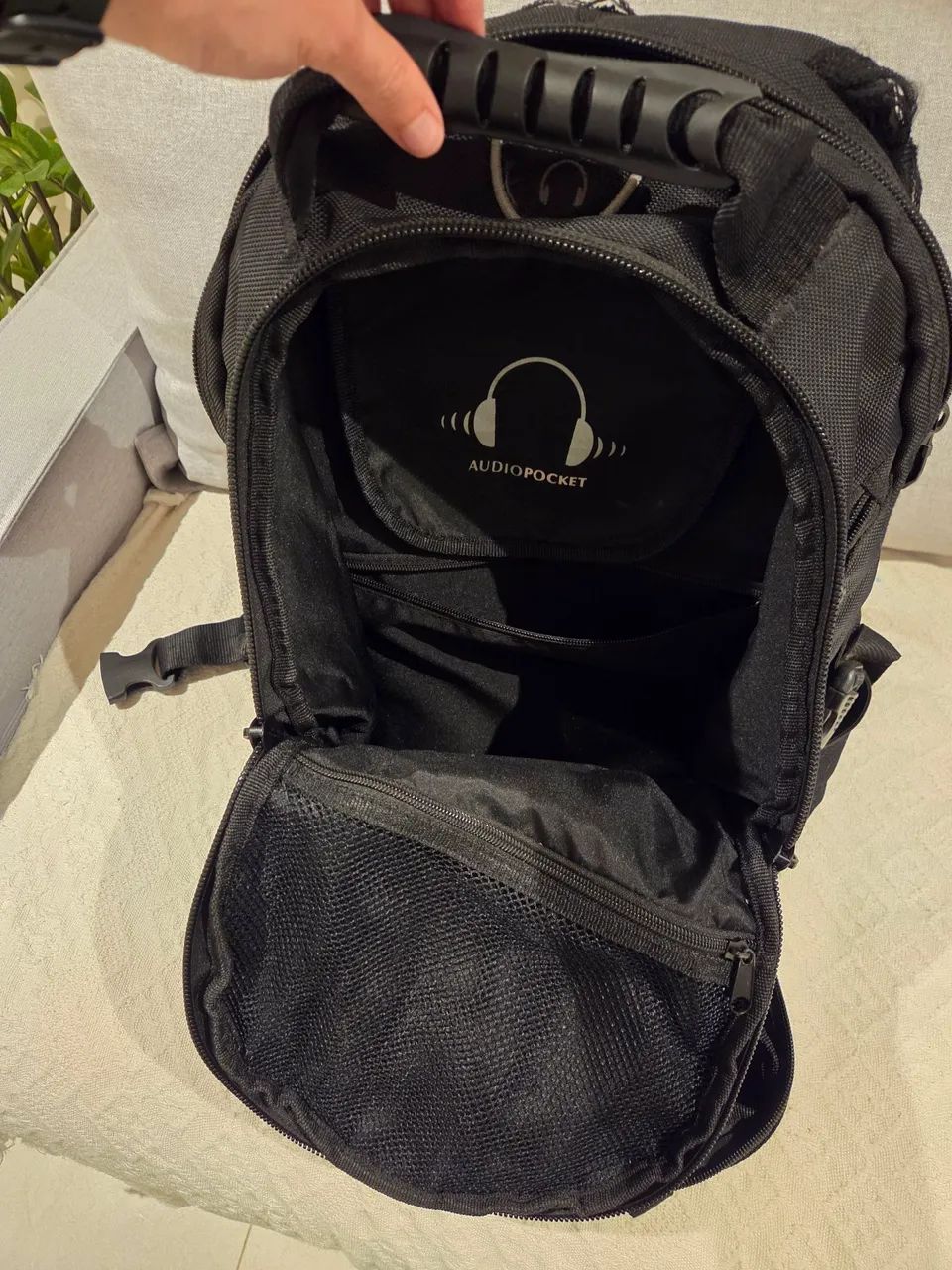Mochila Preta FICO para viagem - Foto 3