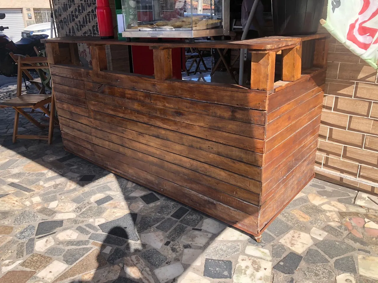 Balcão de madeira para comércio